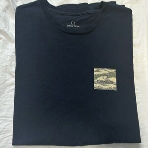 Brixton Navy Blue Camo Graphic Tee – Size XL – Pre-Owned